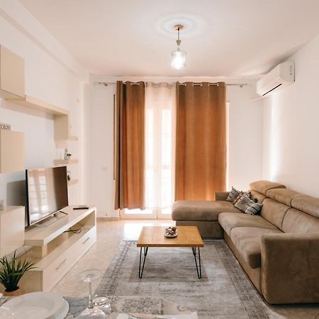 Rs Place 1-Bedroom Apartment Tirana Exterior photo